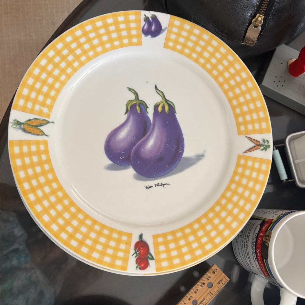 Tabletops Unlimited Fresh Vegetables Dinner Plate Aubergine Eggplant Set of 2